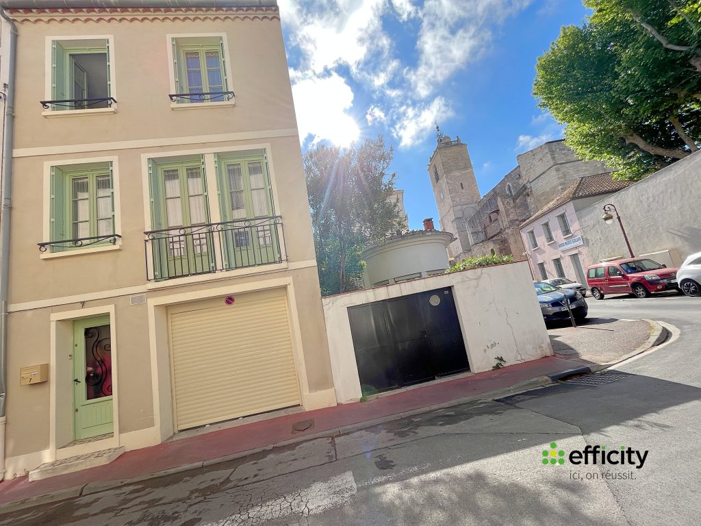 11100- NARBONNE - MAISON DE VILLE 80M2 - 2 CHAMBRES