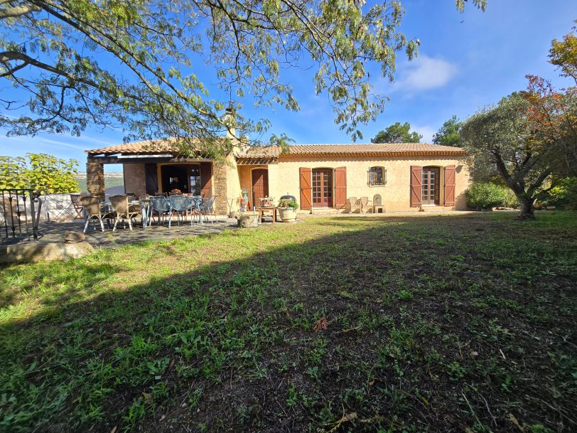 VILLA 13790 CHATEAUNEUF LE ROUGE MAISON FAMILIALE OU DOUBLE HABITATION