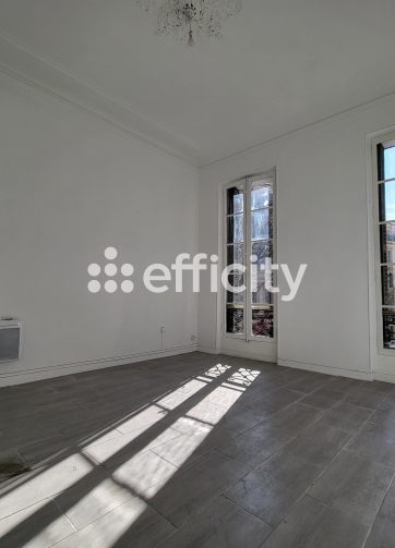 13001 MARSEILLE – SAINT-CHARLES – 4 PIÈCES – 3 CHAMBRES – 88.0 M² – APPARTEMENT LUMINEUX AVEC BEAUX VOLUMES – QUARTIER EN PLEIN RENOUVEAU – PROCHE TRAIN ET MÉTRO VENTE INTERACTIVE MISE A PRIX 220 000 €