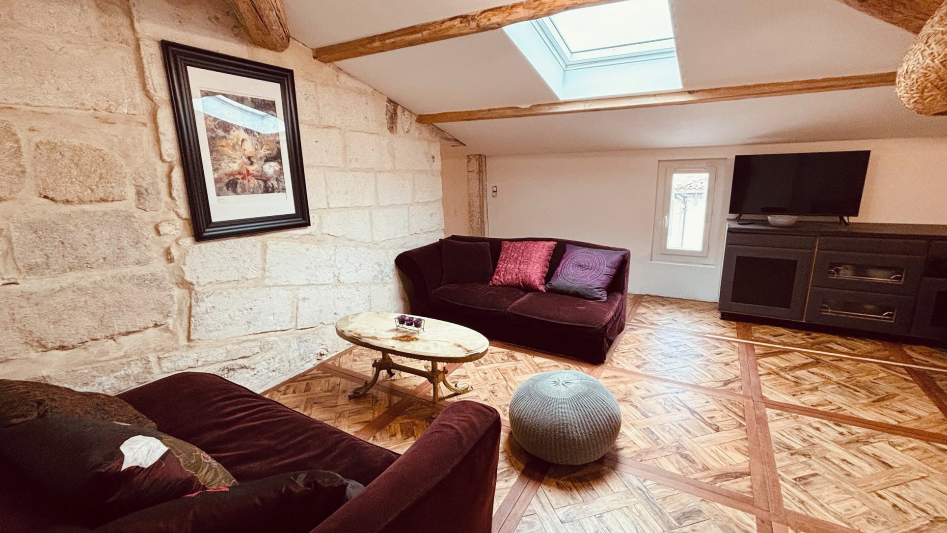 MAISON BOURGEOISE EN PIERRE 209 m2- 34400 – ENTRE-VIGNES – SAINT CHRISTOL – 3 APPARTEMENTS – TERRASSE – RÉNOVATION INTÉGRALE 2025 – CHARME & AUTHENTICITÉ – FORT POTENTIEL LOCATIF – Image 2