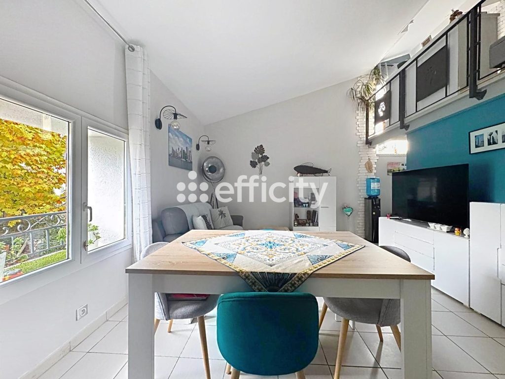 13770 - VENELLES - CENTRE-VILLE - 2 PIÈCES - 1 CHAMBRE - 53.0 m² - APPARTEMENT LUMINEUX AVEC EXCELLENTE EXPOSITION OUEST