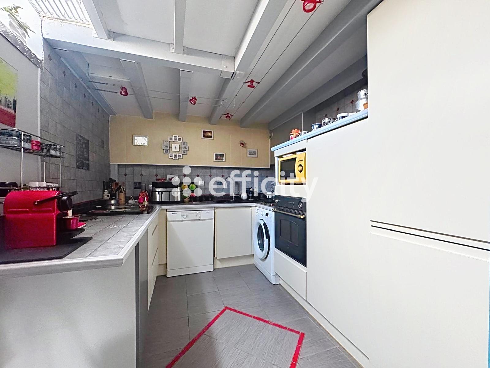 13770 – VENELLES – CENTRE-VILLE – 2 PIÈCES – 1 CHAMBRE – 53.0 m² – APPARTEMENT LUMINEUX AVEC EXCELLENTE EXPOSITION OUEST – Image 4